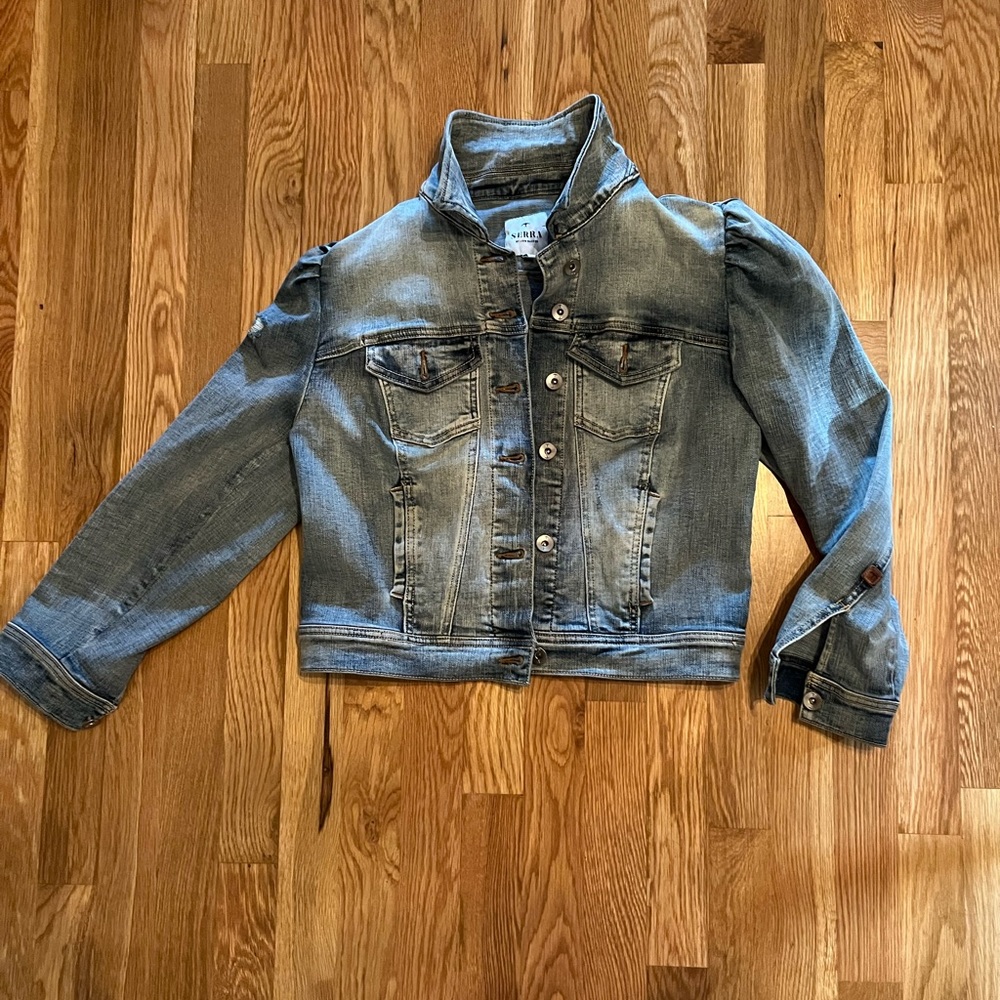 Serra by Joie Rucker “The Valley “ Cropped Puff Sleeve Jean Jacket. Distressed